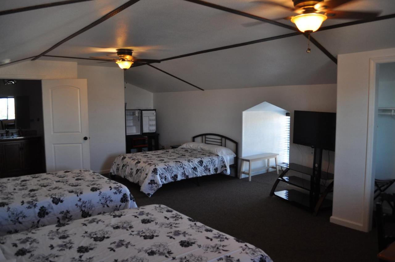 K7 Bed And Breakfast Pahrump Exterior photo